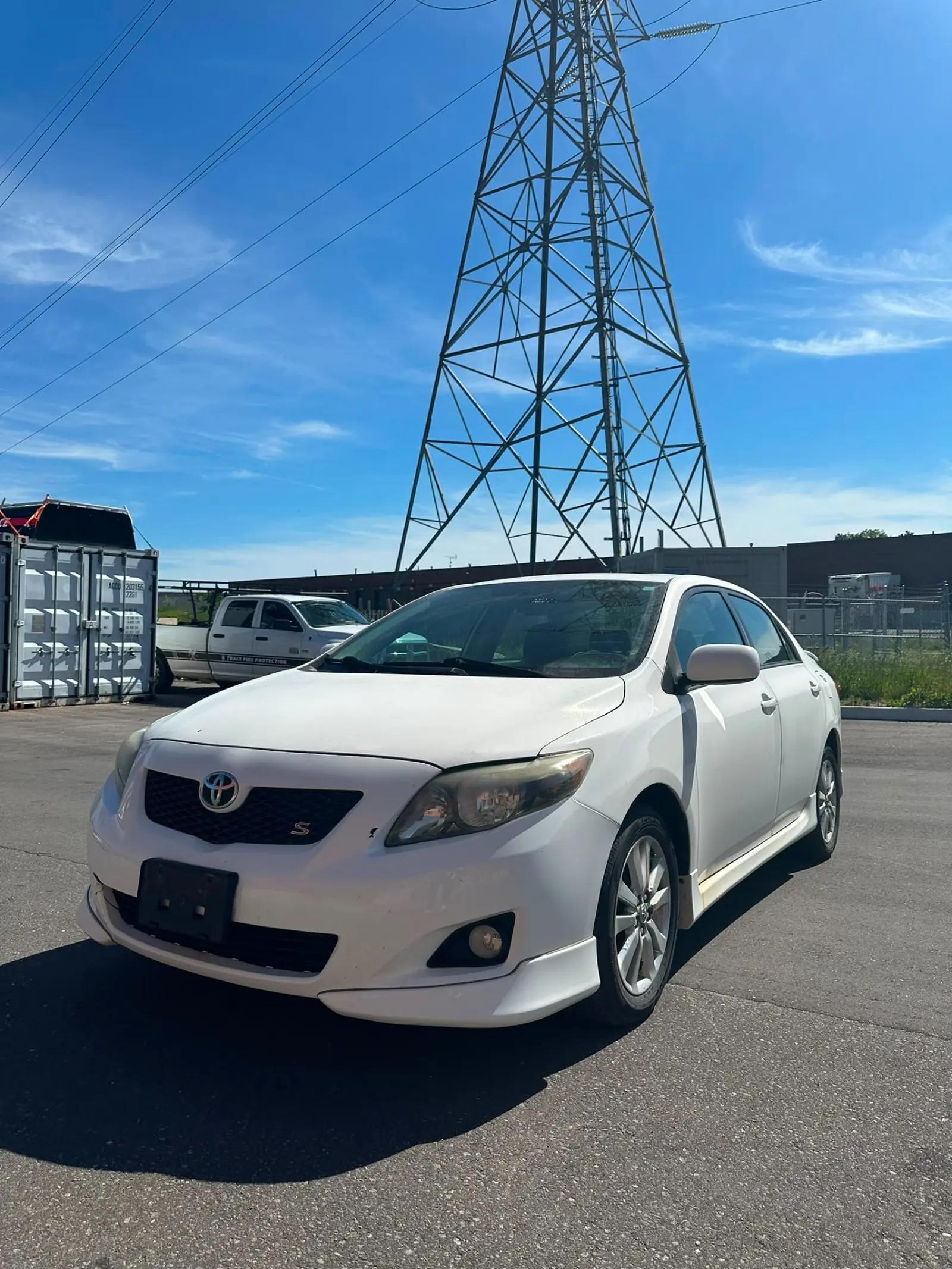 2010 Toyota Corolla S, front three quarter view