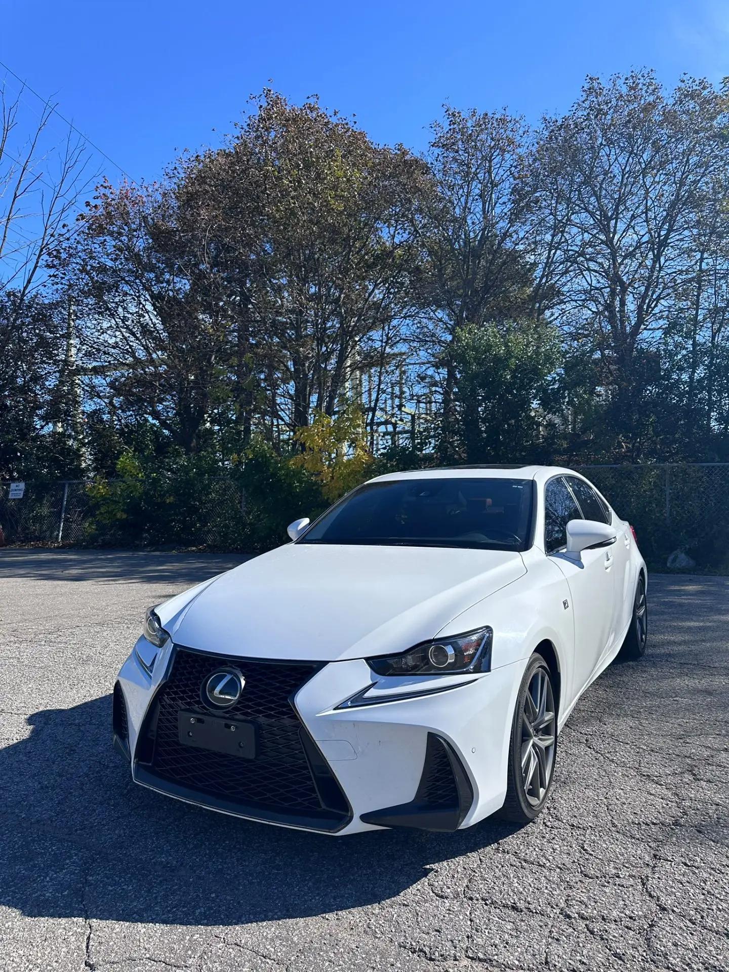 2018 Lexus IS-Series 300, front three quarter view